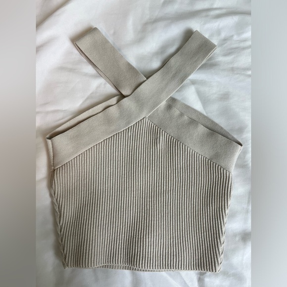 Aritzia Babaton Sculpt Knit Criss Cross Cropped Tank Matte Pearl - Picture 6 of 7